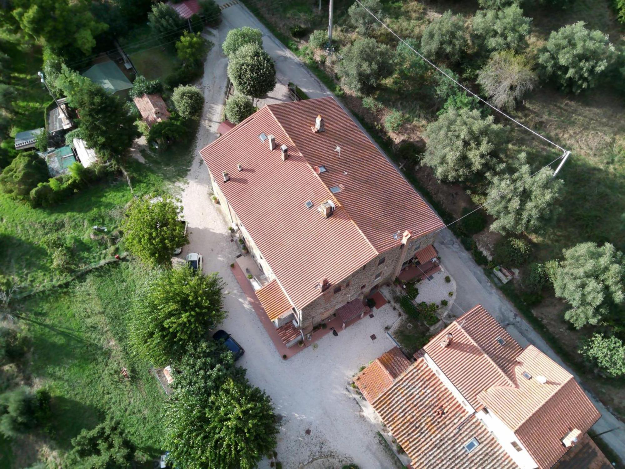 Tra Lago E Collina Passignano sul Trasimeno Luaran gambar